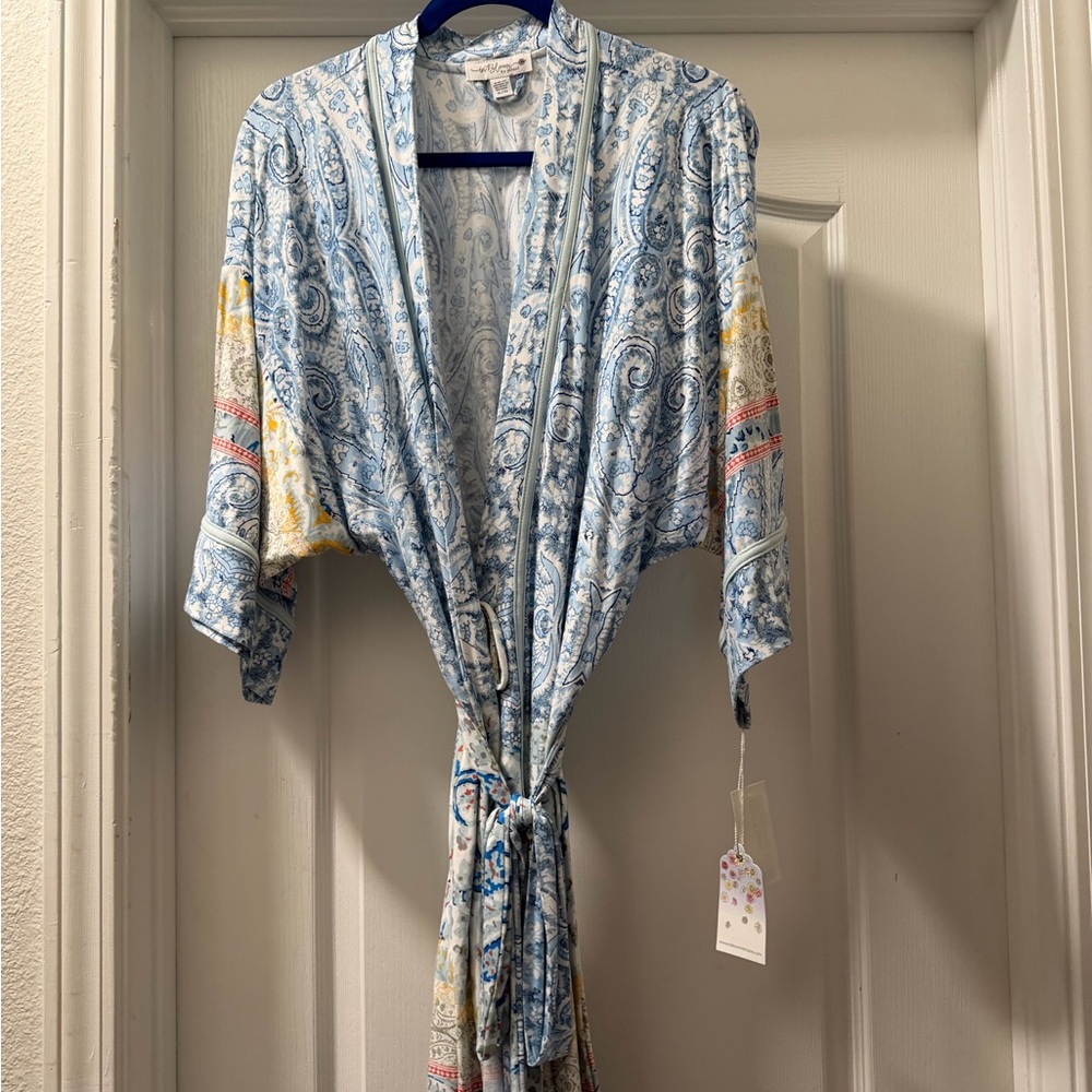 Elegant Blue Paisley Women's Robe